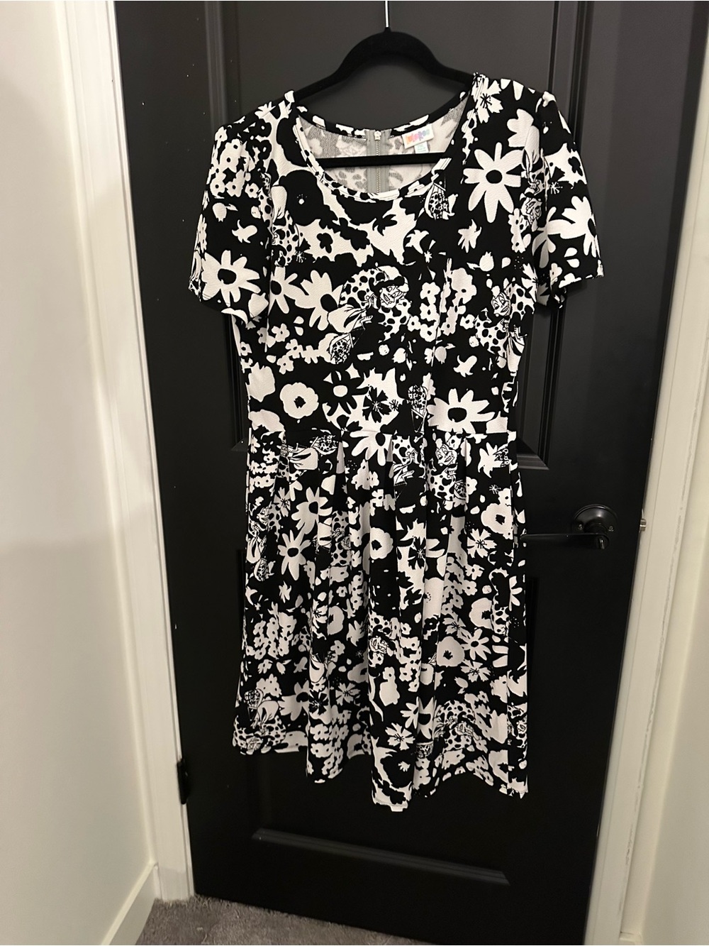 Lularoe Amelia Black & White Floral Cruella Dress